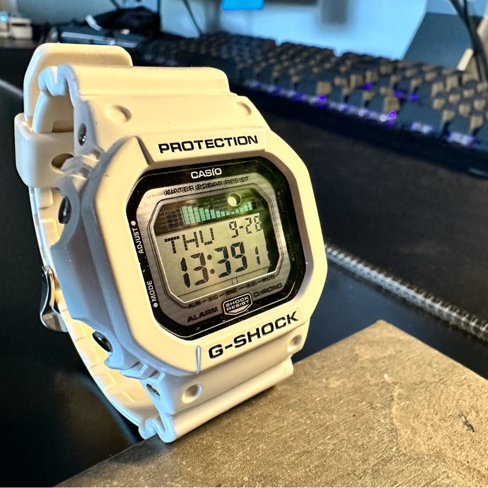 Casio G-Shock GLX-5600 White